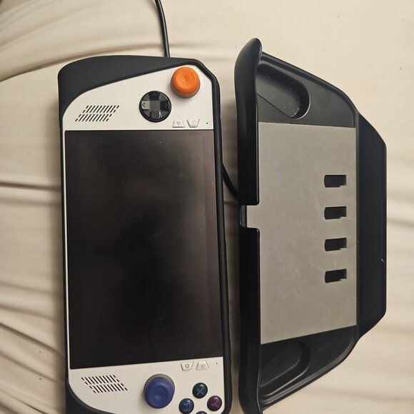 Asus Rog Ally 1TB - Picture 4 of 8